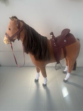 Vintage Retired American Girl Tan Plush Horse with Dark Brown Mane